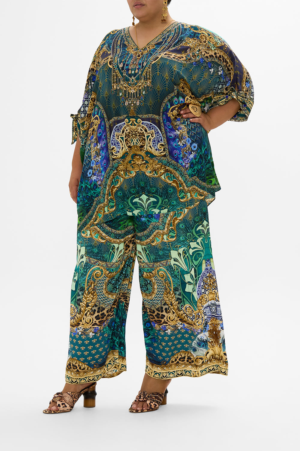 STRAIGHT LEG PANT FAN DANCE