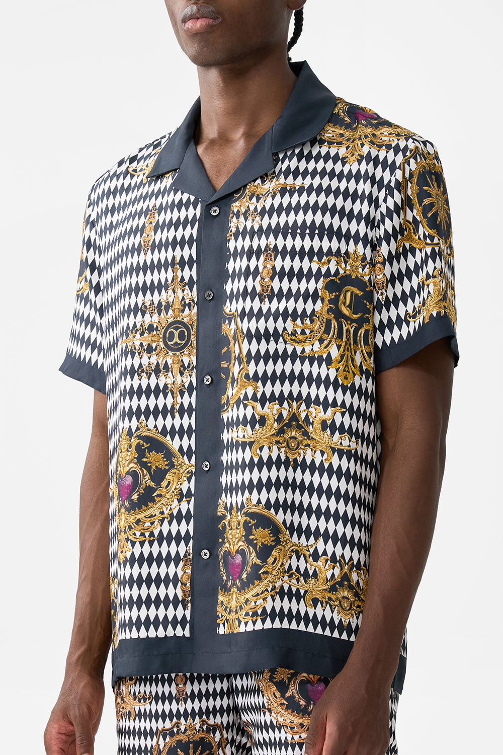 CAMISA DE MANGA CORTA CON CUELLO CUBANO MONARCHY MANIA