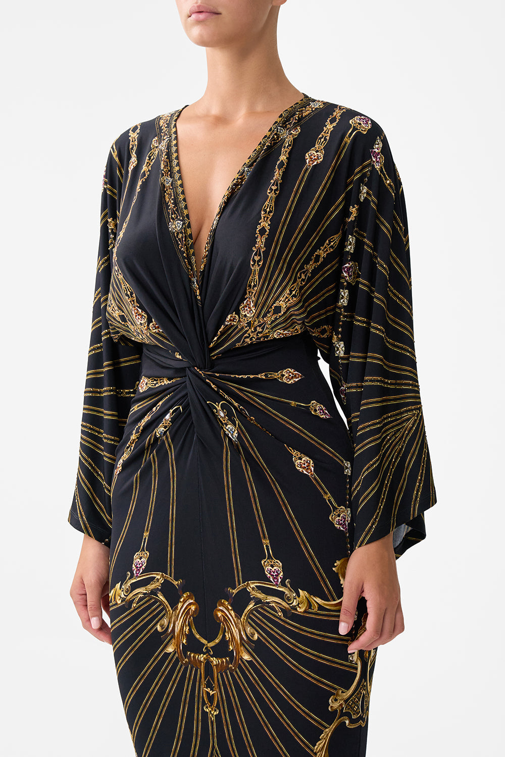 【BAROQUE】ALL OF THE LOVE,ALL OF THE DREA Baroque Around The Clock Scoop Neck Slouch Tee | CAMILLA US