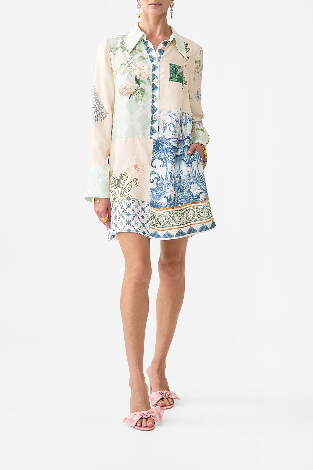 The CAMILLA MINI SHIRT DRESS JARDIM PARTY in our JARDIM PARTY print.