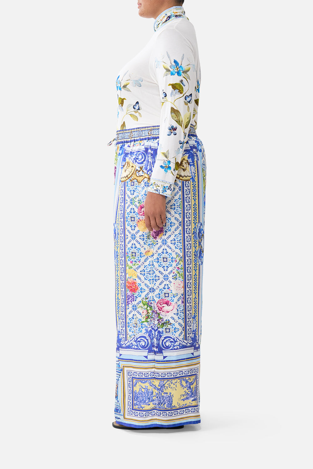The CAMILLA STRAIGHT LEG PANT WALL TO WALL WONDERS in our  print.