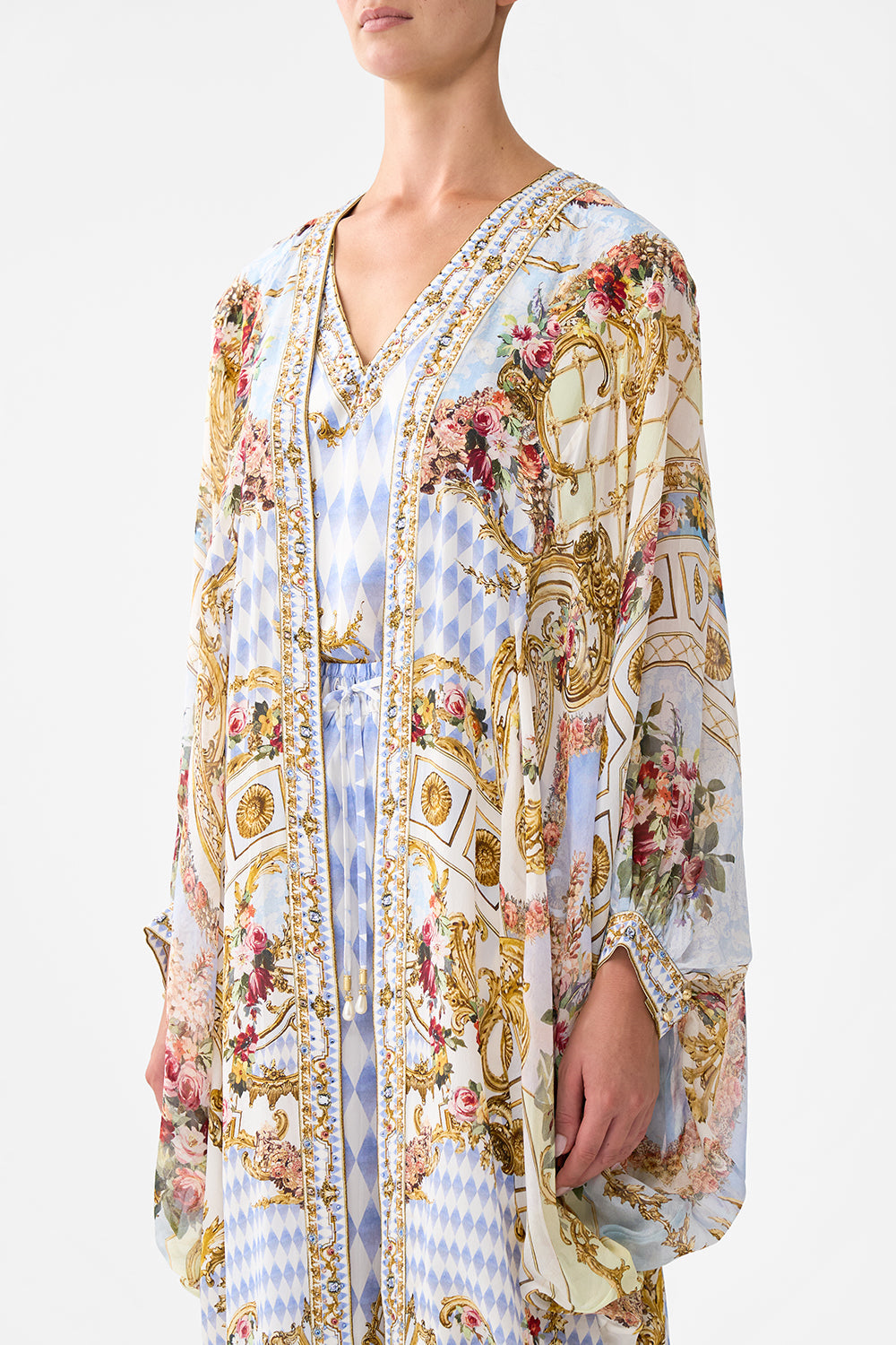 DRAMATIC SLEEVE COCOON LAYER THRONE GAMES