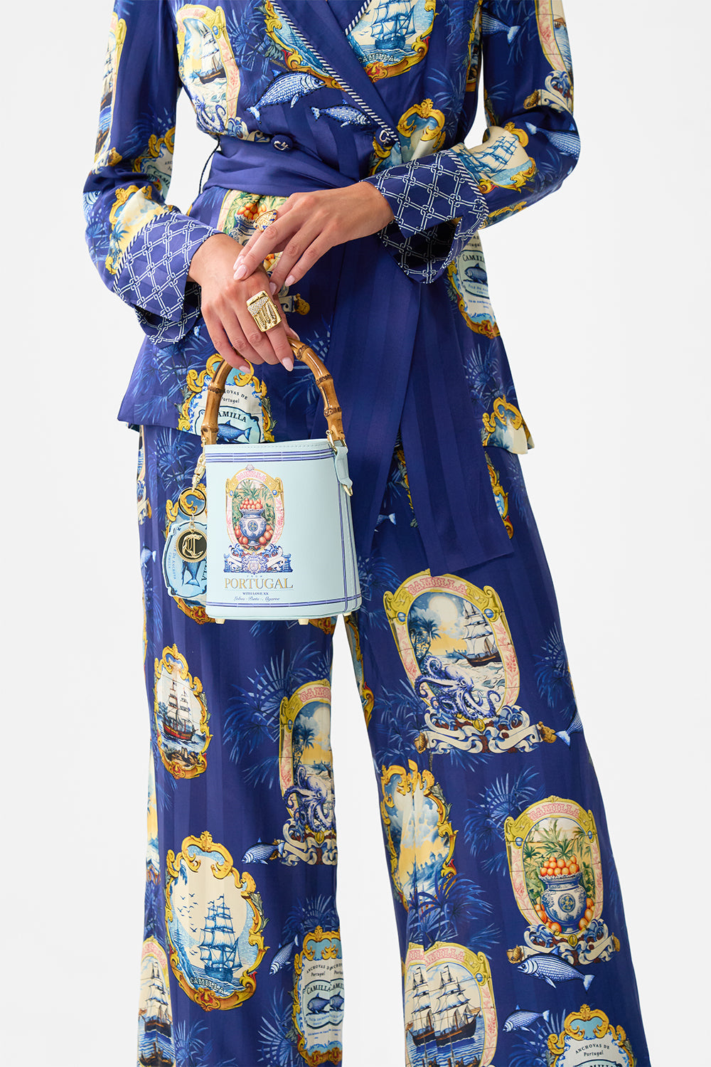 DRAWSTRING BUCKET BAG SONG OF SAINT ANTHONY