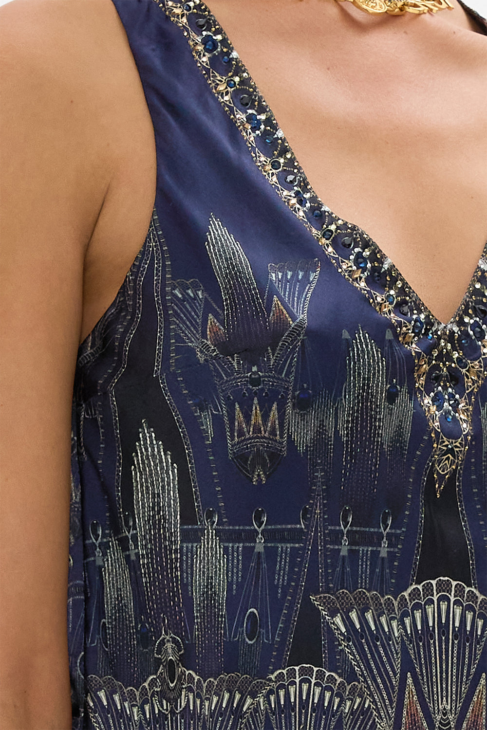 V NECK TOP WITH KNOT BACK THE EGYPT EFFECT