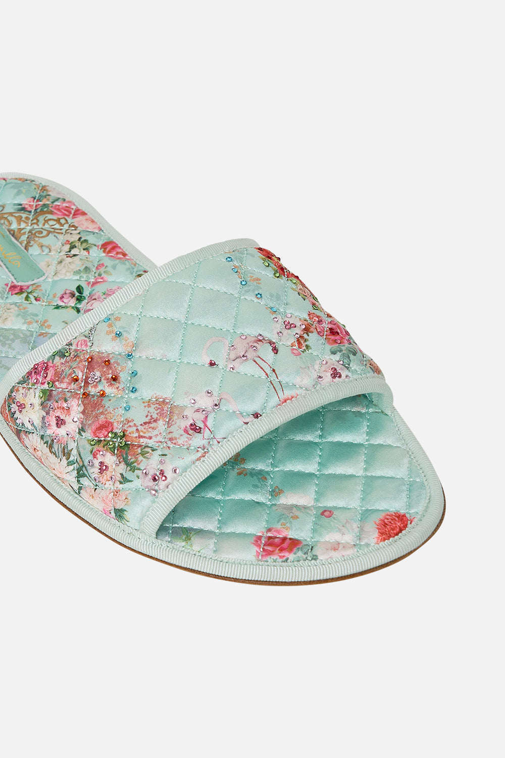 The CAMILLA SLIPPERS WITH TRAVEL CASE THE JEWELLERY MUSEUM in our  print.