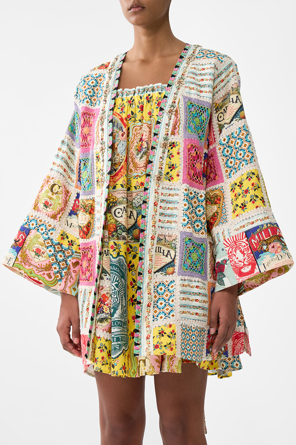 KIMONO CORTO ENVOLVENTE AROMÁTICO FLOR DE TIGRE