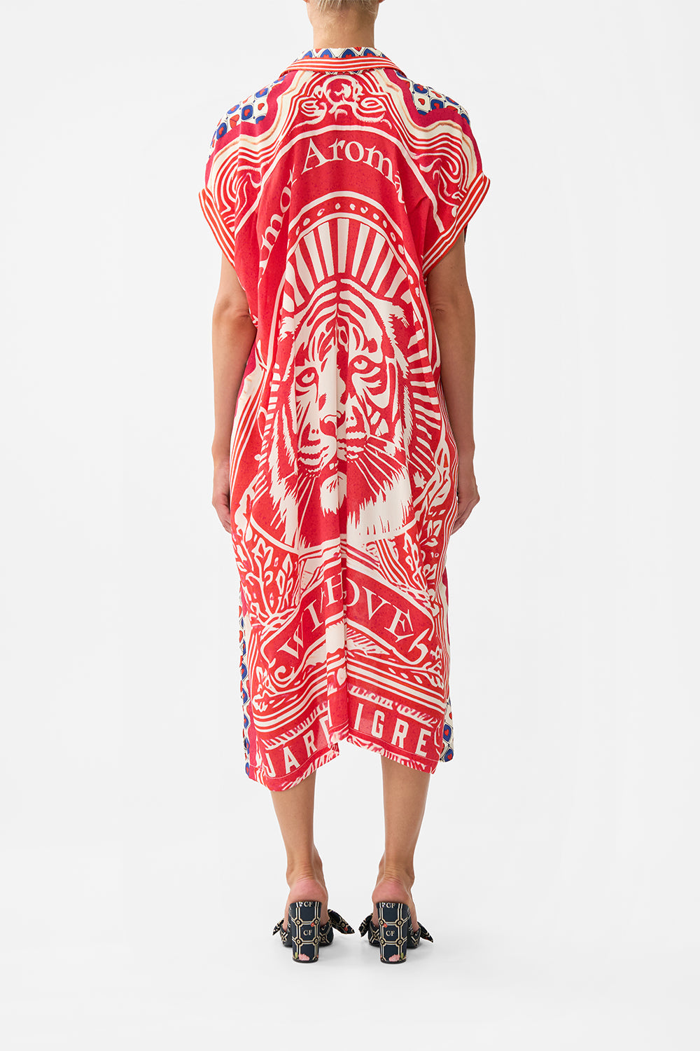 The CAMILLA SLEEVELESS SHIRTDRESS RINSE & ROAR in our  print.