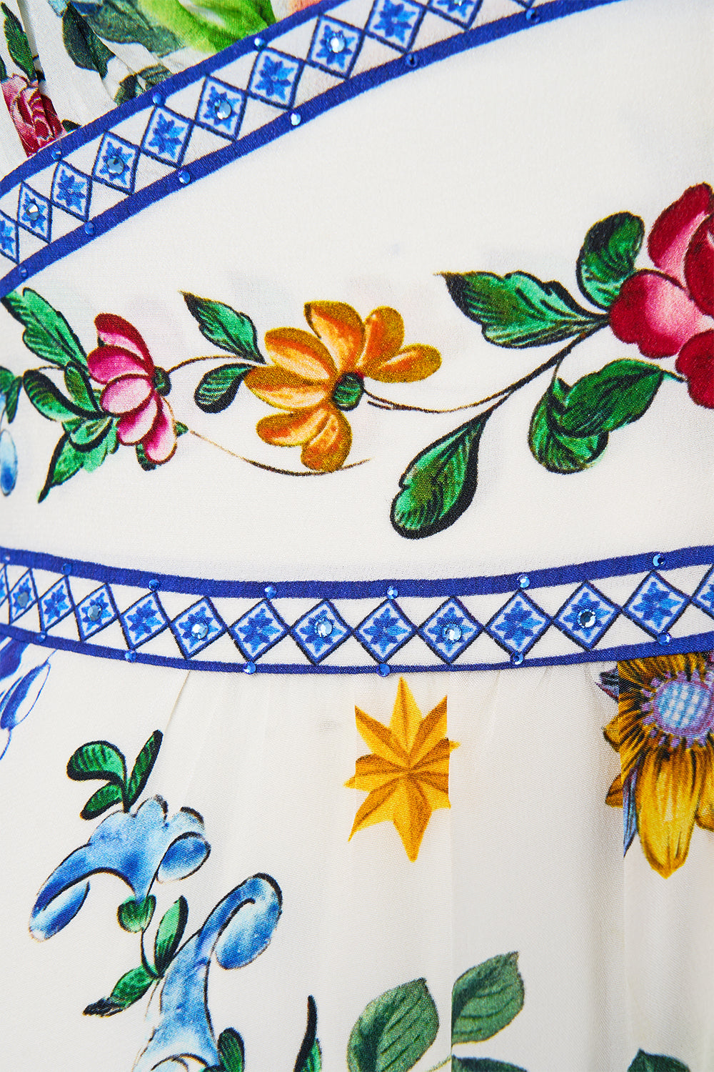 The CAMILLA Shaped Waistband Dress With Gathered Sleeves in our Tiles Darls print.