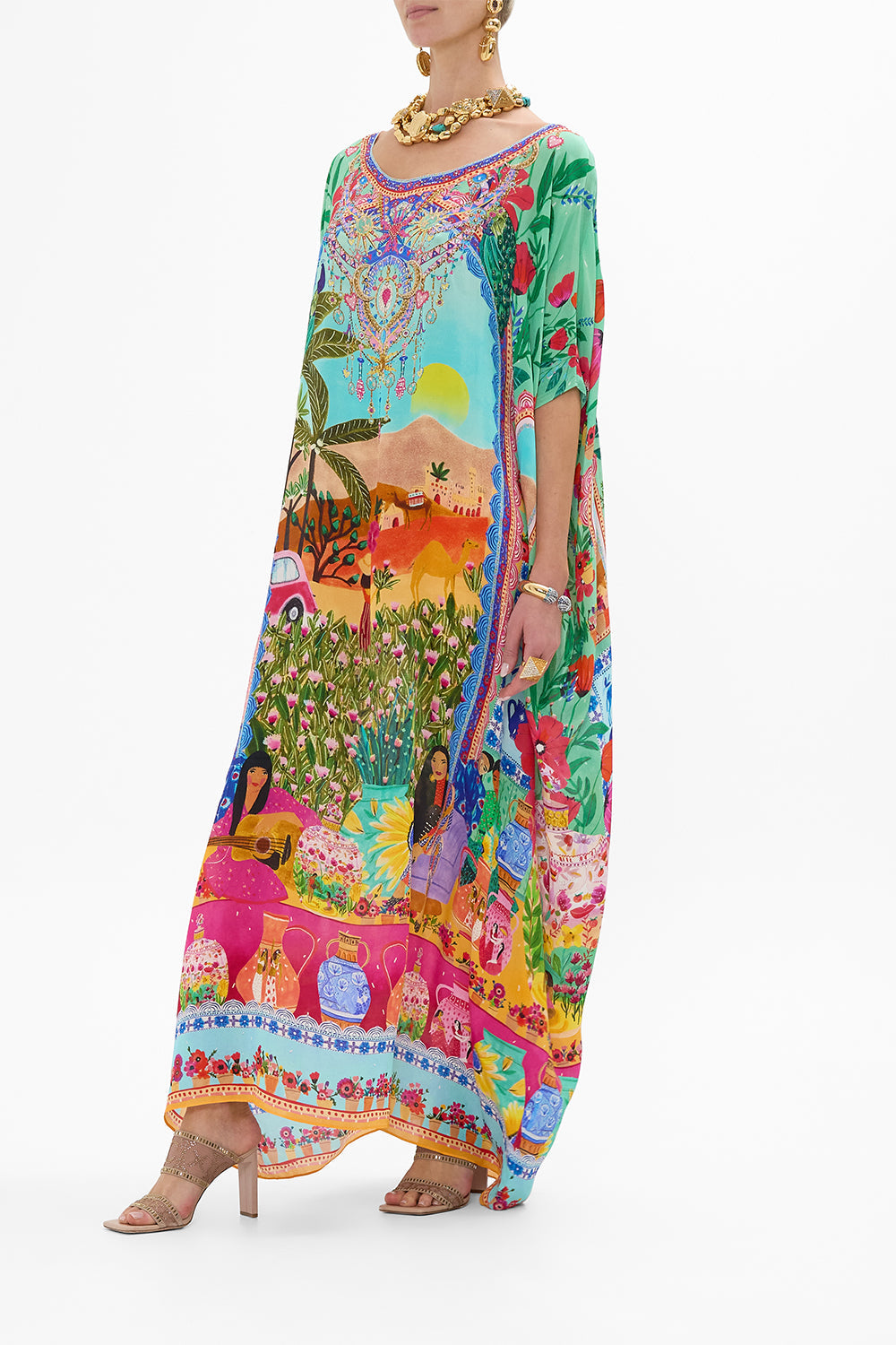 CAMILLA Round Neck Kaftan in Queens of Creation print. 