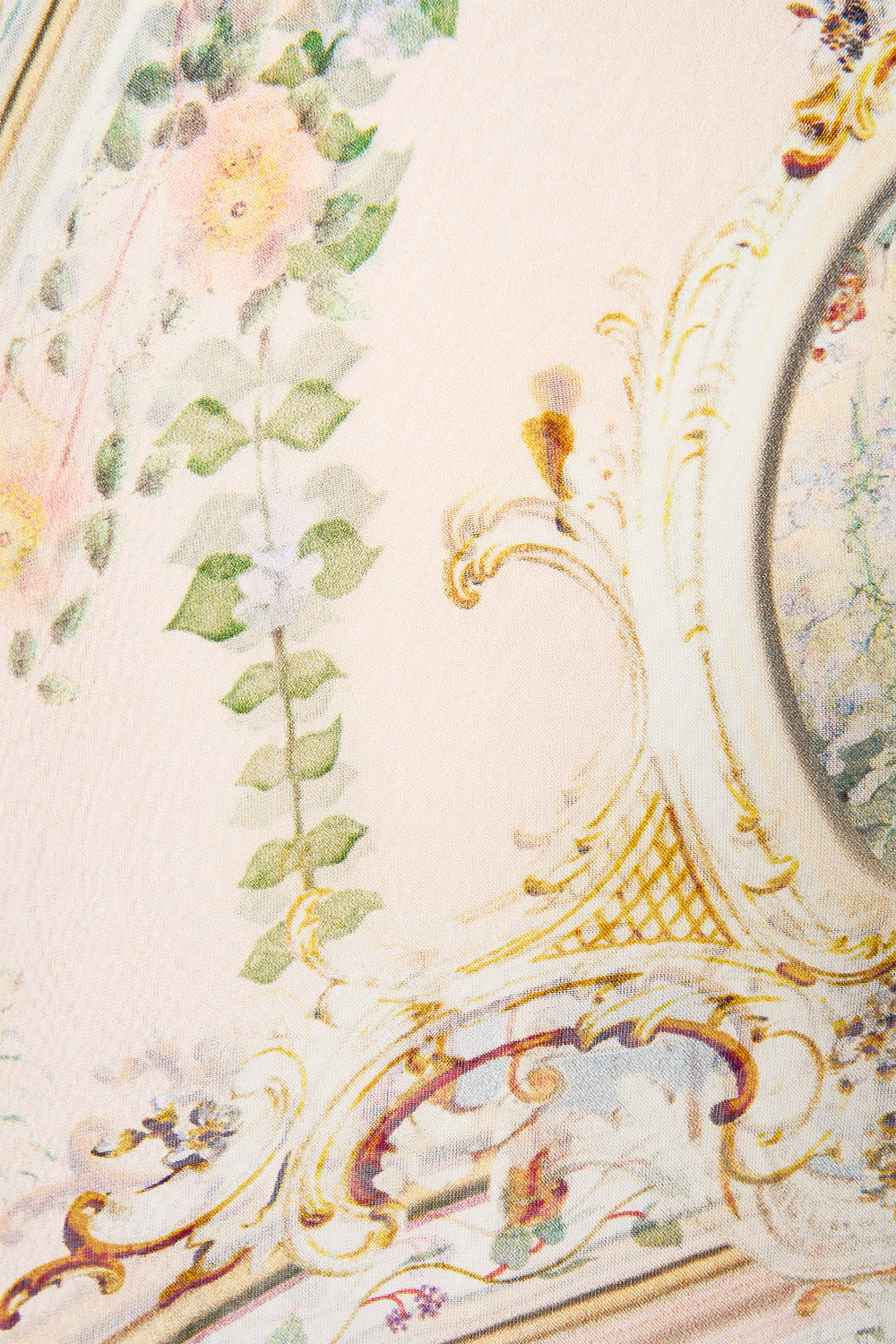 SCALLOPED EDGE LAYER PALACIO PLAYGROUND