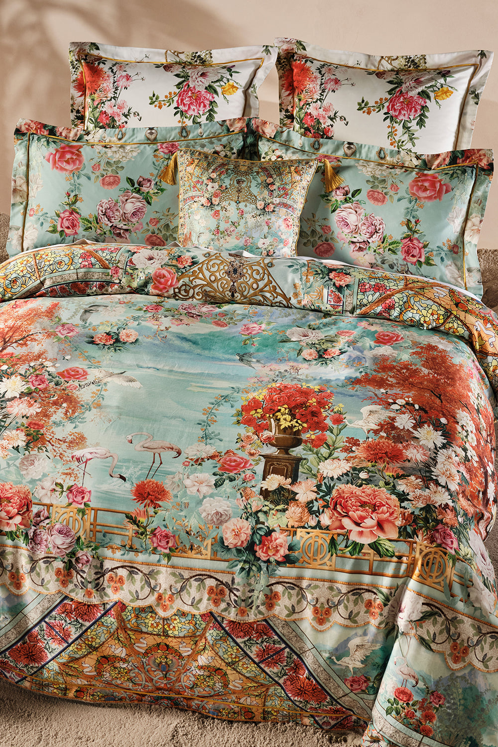 CAMILLA Quilt cover set in The jewellery museum print.