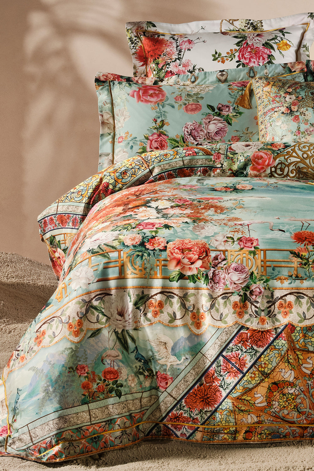 CAMILLA Quilt cover set in The jewellery museum print.