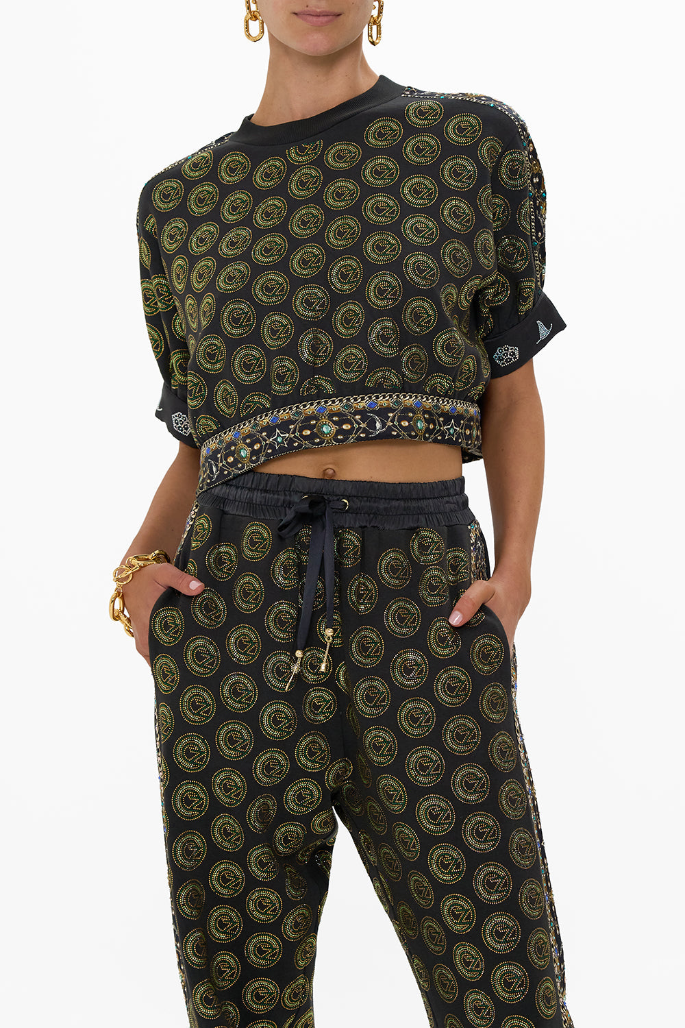 OVERSIZED CROPPED TEE WITH SILK DETAILS DEFY GRAVITY