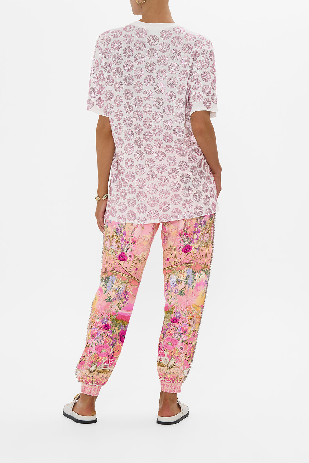CAMISETA ANCHA DE GRUPO - BLANCO/ROSA TOTALMENTE OZMOPOLITAN