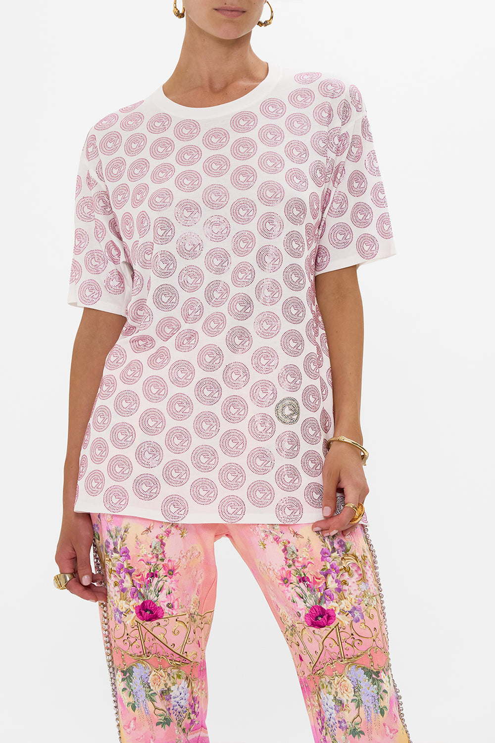 CAMISETA ANCHA DE GRUPO - BLANCO/ROSA TOTALMENTE OZMOPOLITAN