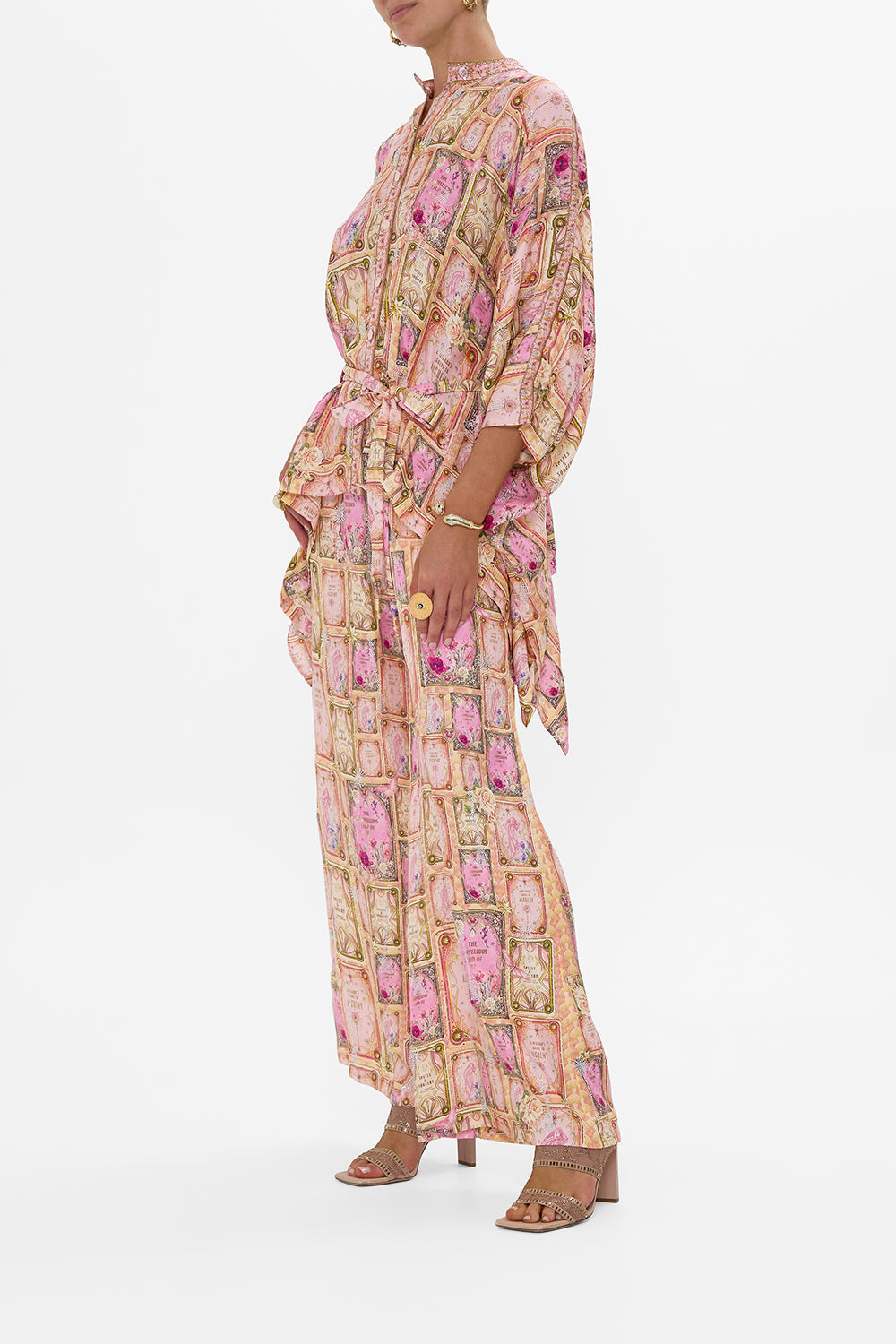 BUTTON THROUGH SCARF BLOUSE TOTALLY OZMOPOLITAN