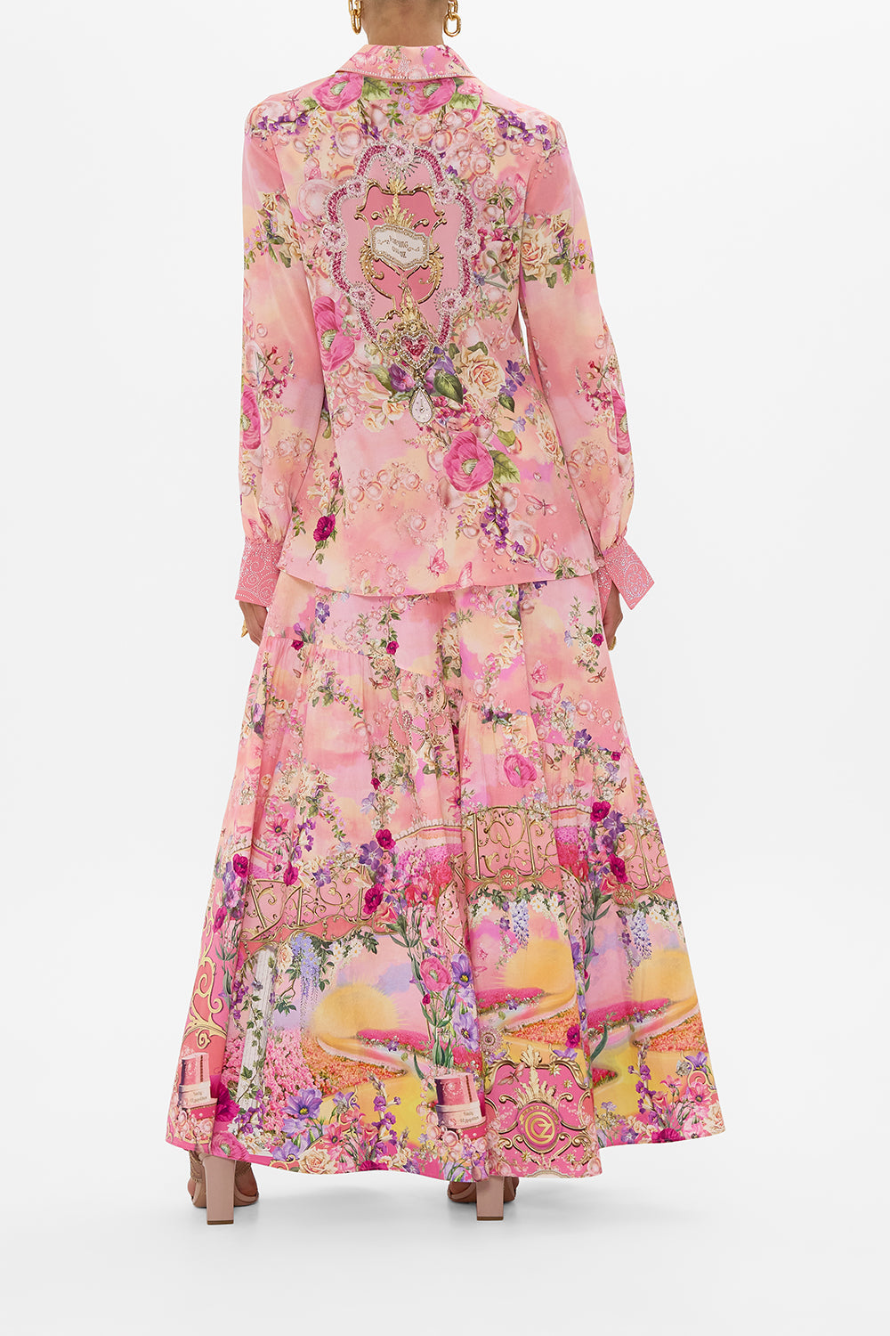 CURVED COLLAR BLOUSE TOTALLY OZMOPOLITAN