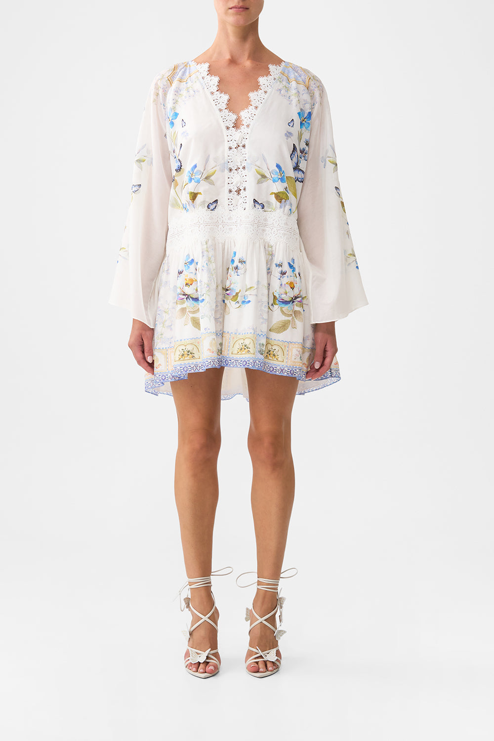 VESTIDO CORTO HOLGADO CON CINTURA CAÍDA BOTANICAL BALLADS