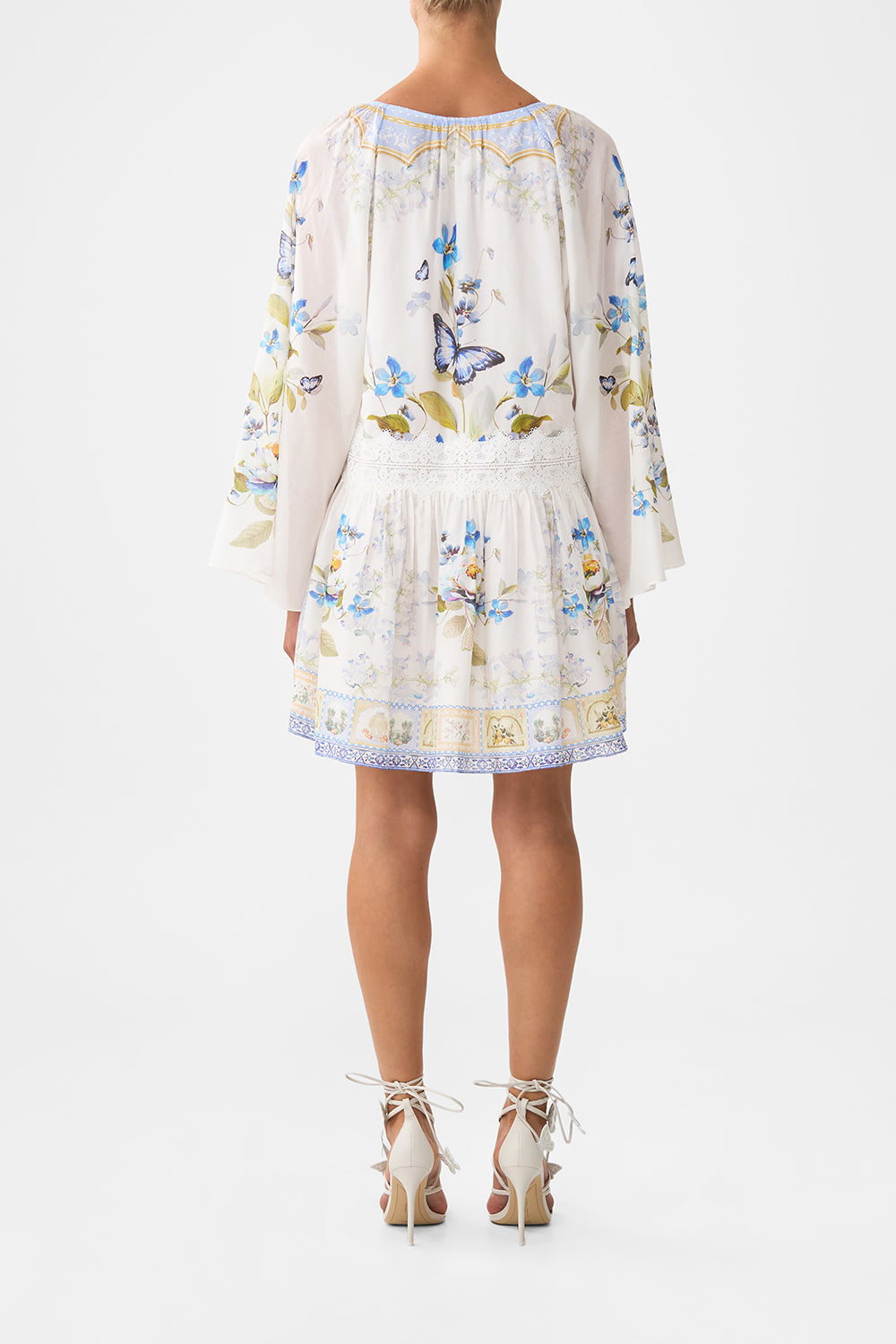 VESTIDO CORTO HOLGADO CON CINTURA CAÍDA BOTANICAL BALLADS