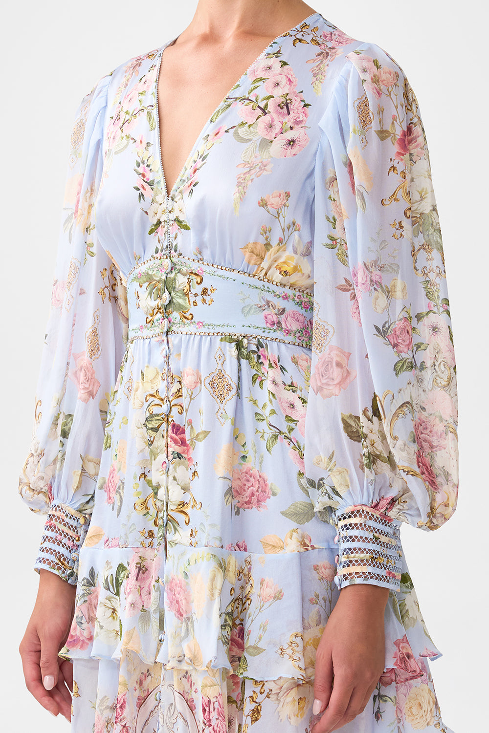 VESTIDO CON VOLANTES ABOTONADO TILED IN TIME