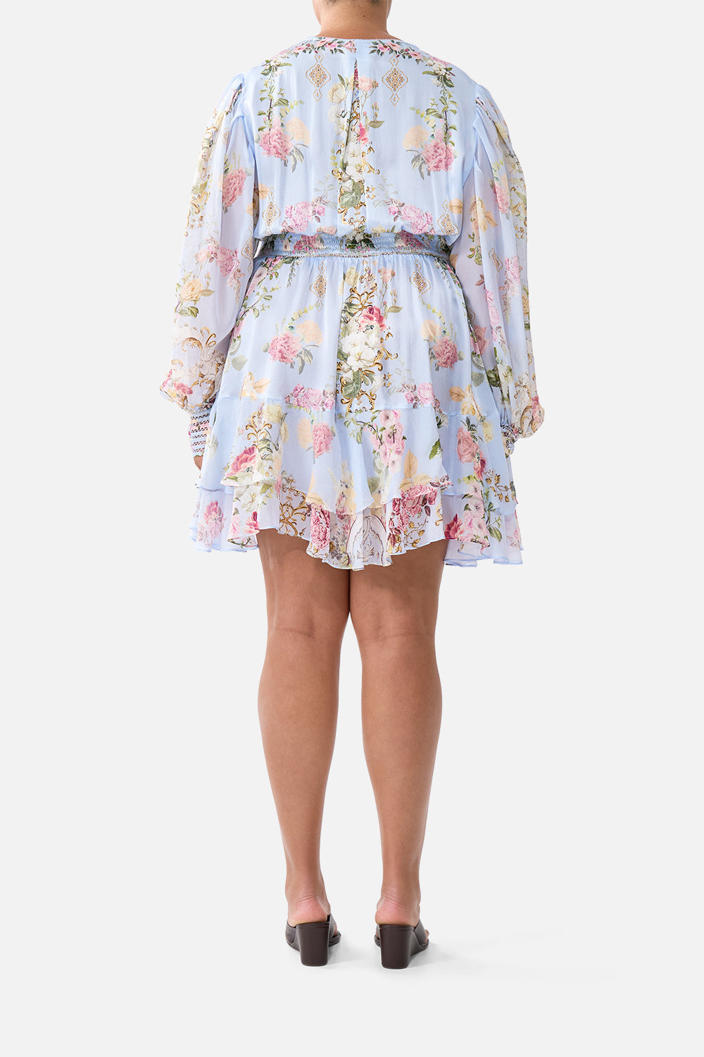 VESTIDO CON VOLANTES ABOTONADO TILED IN TIME