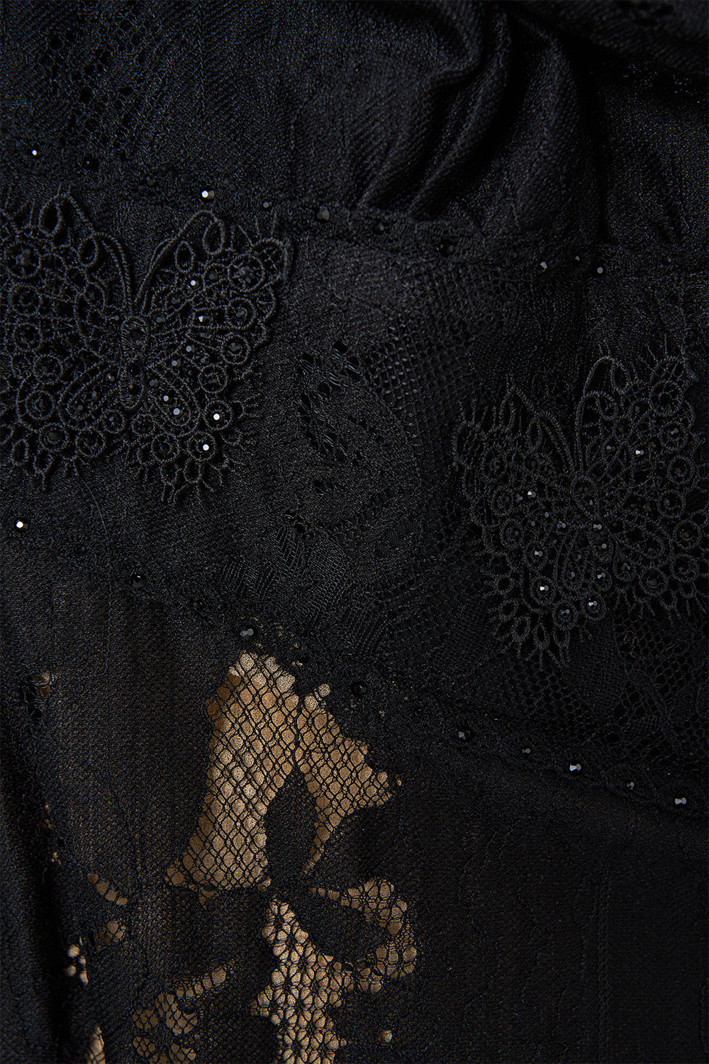 VESTIDO CON VOLANTES ESCALONADOS DOBLEZ INFERIOR ELEGANCIA OTOMANA