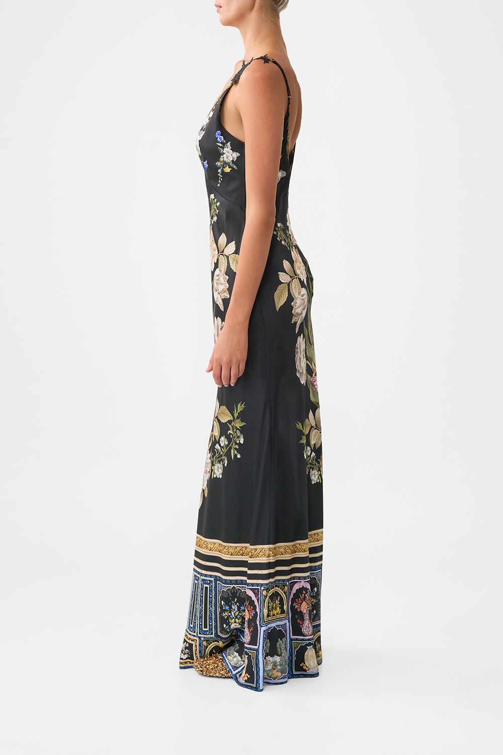 VESTIDO LENCERO LARGO AL BIES CUELLO EN V ELEGANCIA OTOMANA