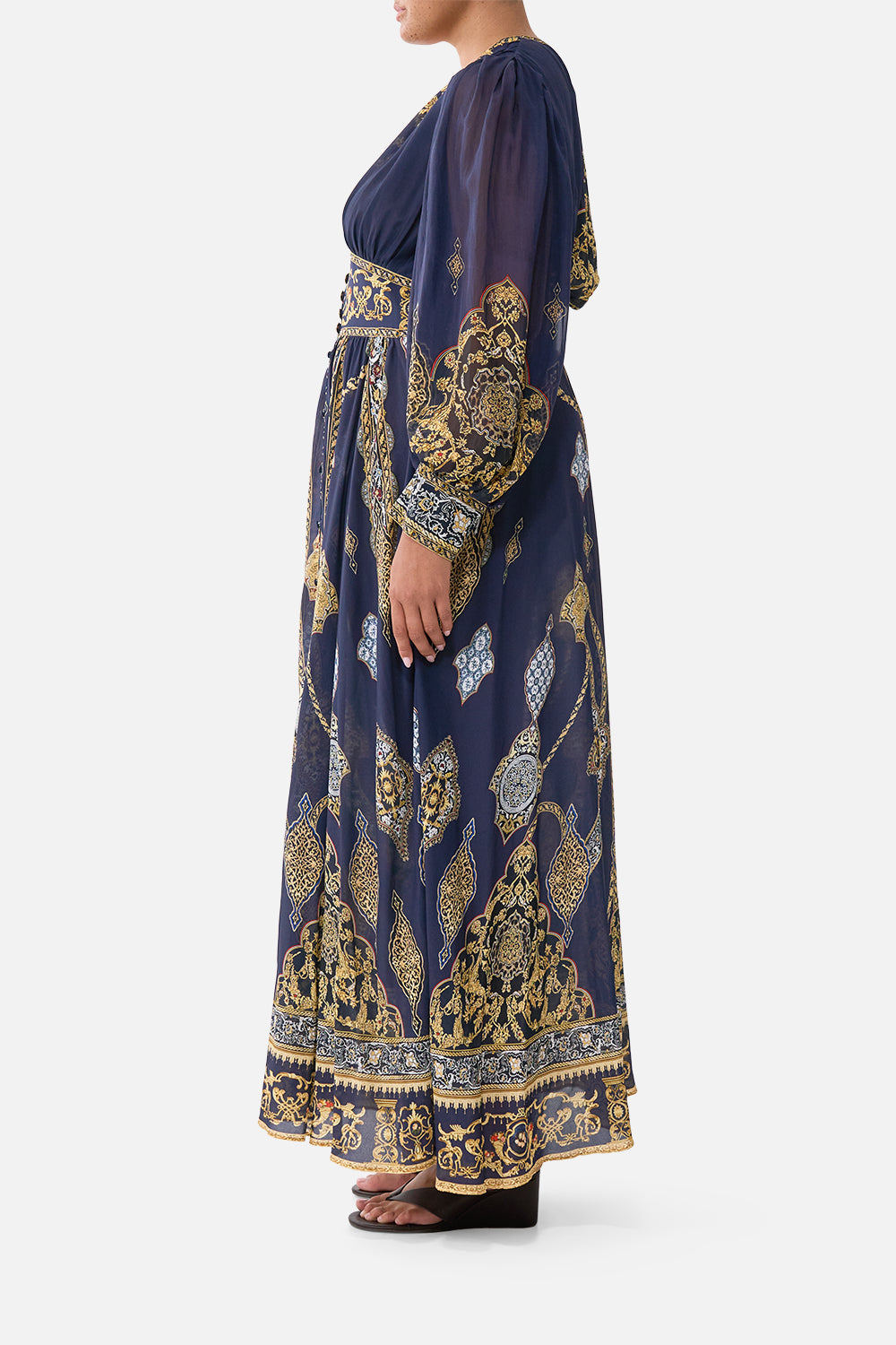 The CAMILLA SHAPED WAISTBAND DRESS WITH GATHERED SLEEVES THE IMPERIAL GATE in our  print.