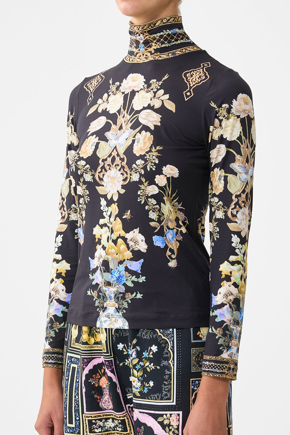 The CAMILLA jersey turtleneck from our print Ottoman elegance