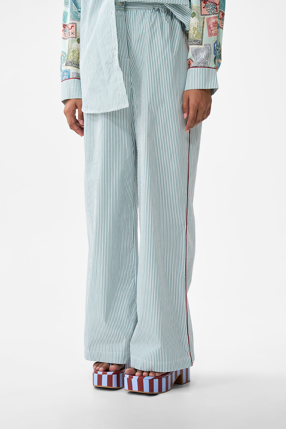 PANTALÓN DE ESTAR POR CASA CON BOTONES DELANTEROS CON AMOR DESDE TURQUÍA