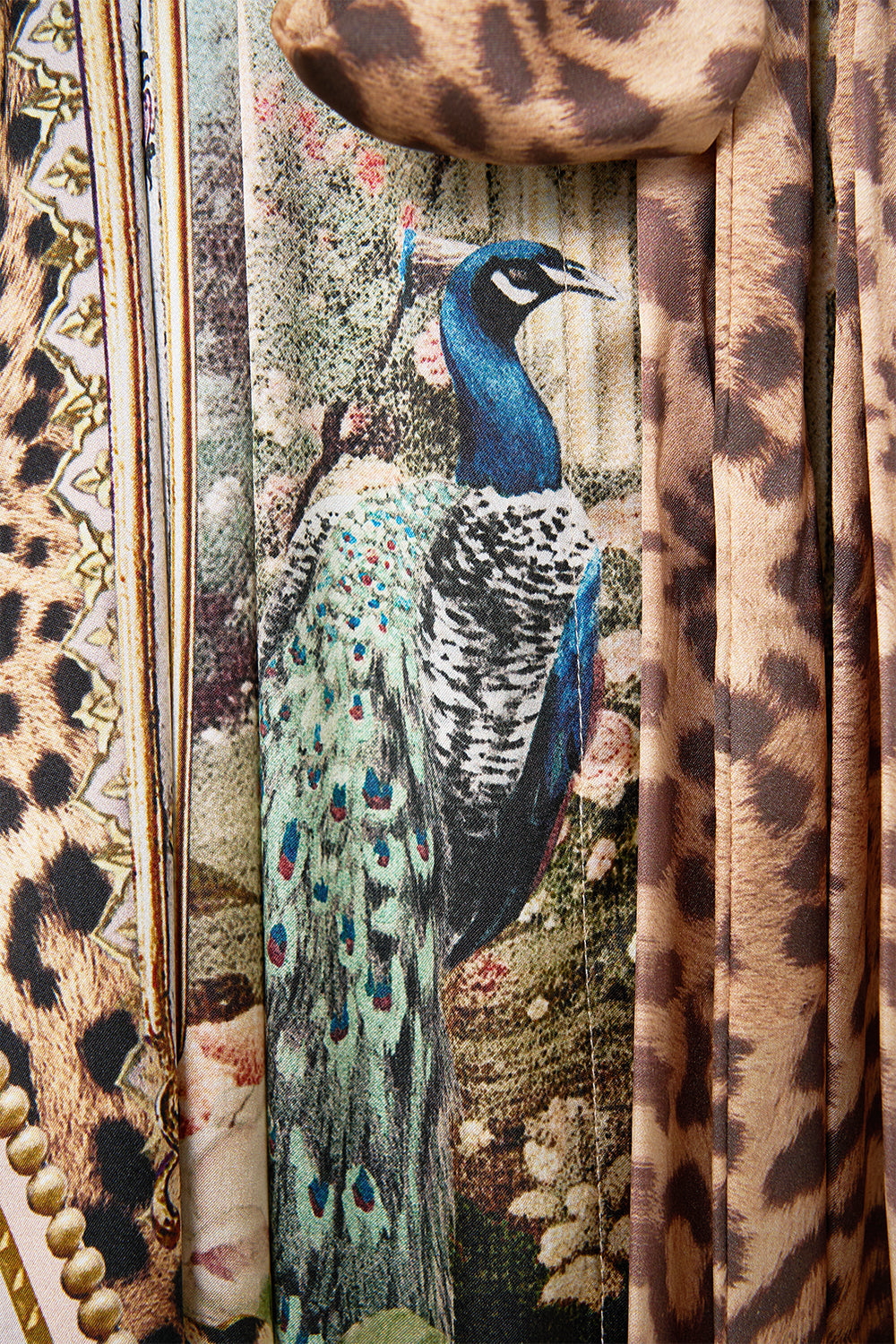 GABARDINA ESTAMPADA ACUARELA MARAVILLOSA