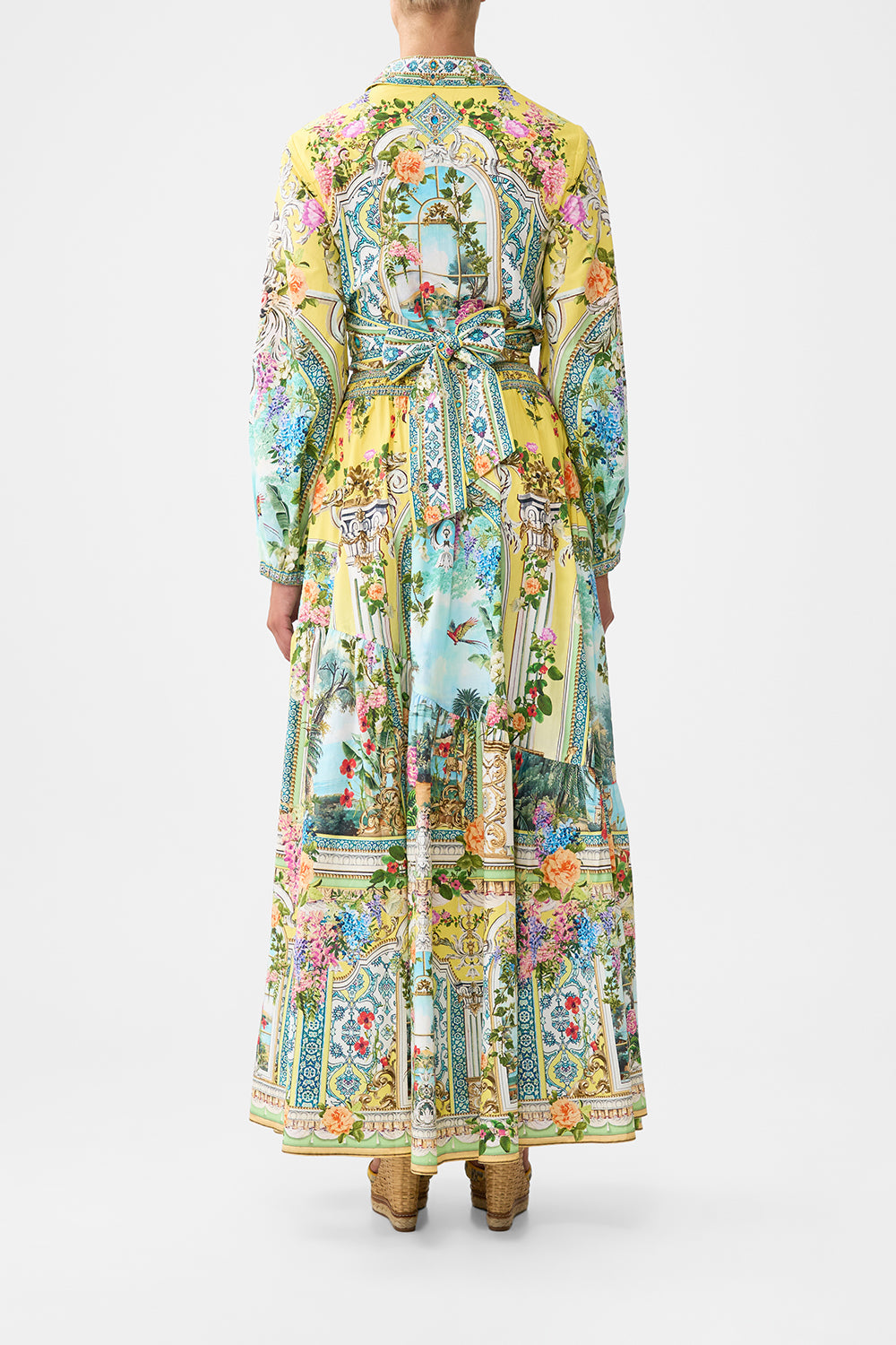 The CAMILLA skirt with shaped seam from our print tales of Topkapi palace