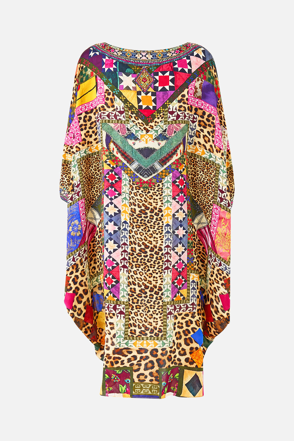 VESTIDO CON DOBLEZ TRASERO ESCOTADO Y BORDADO "EVER AFTER"