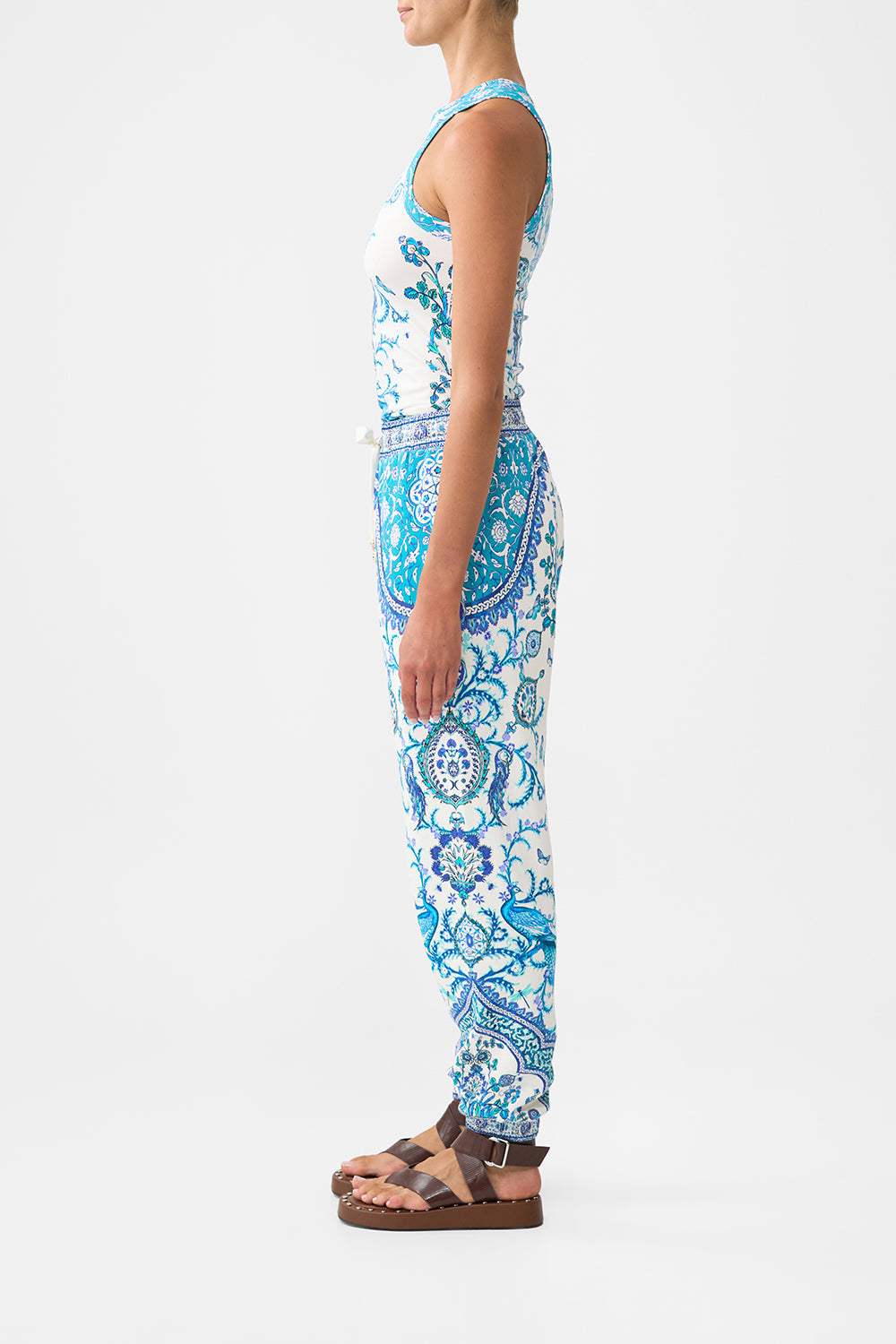 PANTALÓN DEPORTIVO DE PUNTO CON DETALLES DE SEDA ISNIK LULLABY