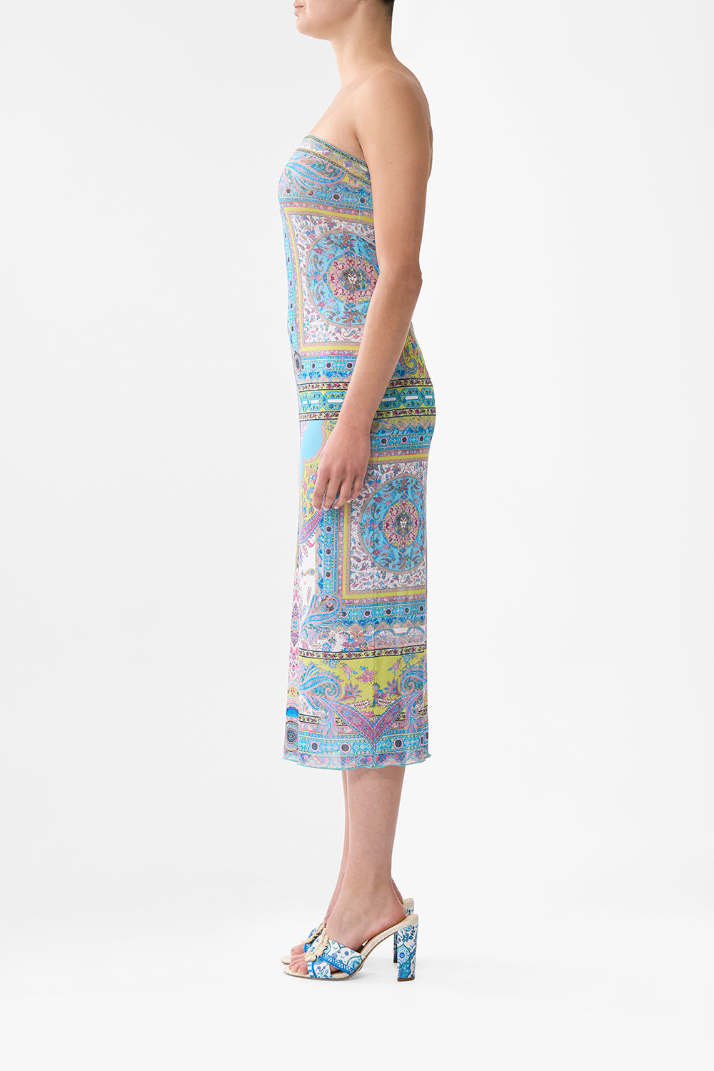 VESTIDO MIDI TUBULAR PLAYERO VIAJE EN ALFOMBRA MÁGICA