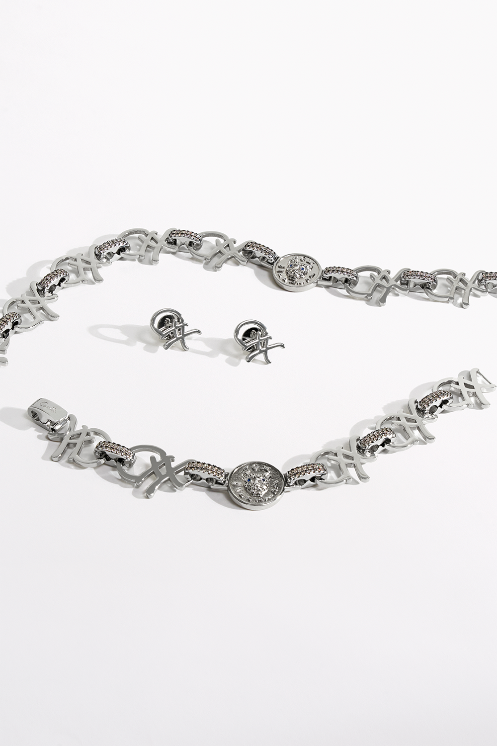 COLLAR MONEDA FOLCLORE AUDAZ PLATA