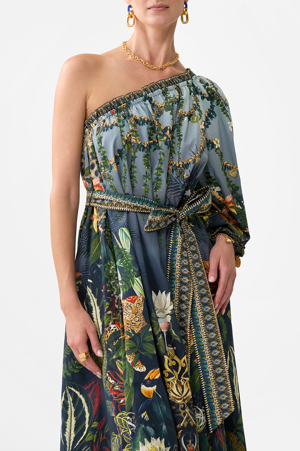 The CAMILLA ONE SHOULDER DRESS WITH BLOUSON SLEEVE READY FOR MY WELCOME DRINK in our  print.