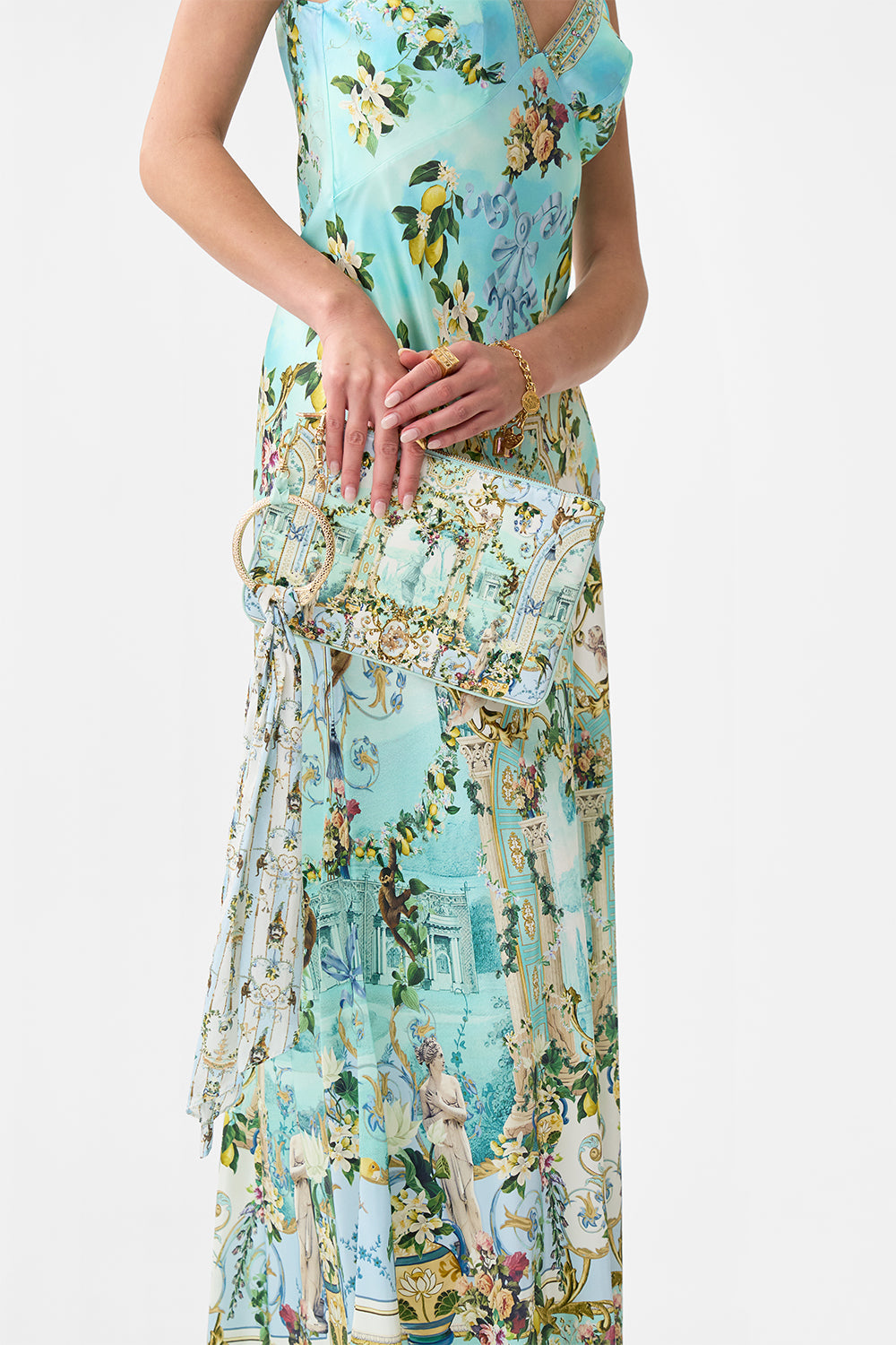 RING SCARF CLUTCH VENUS ON A VESPA