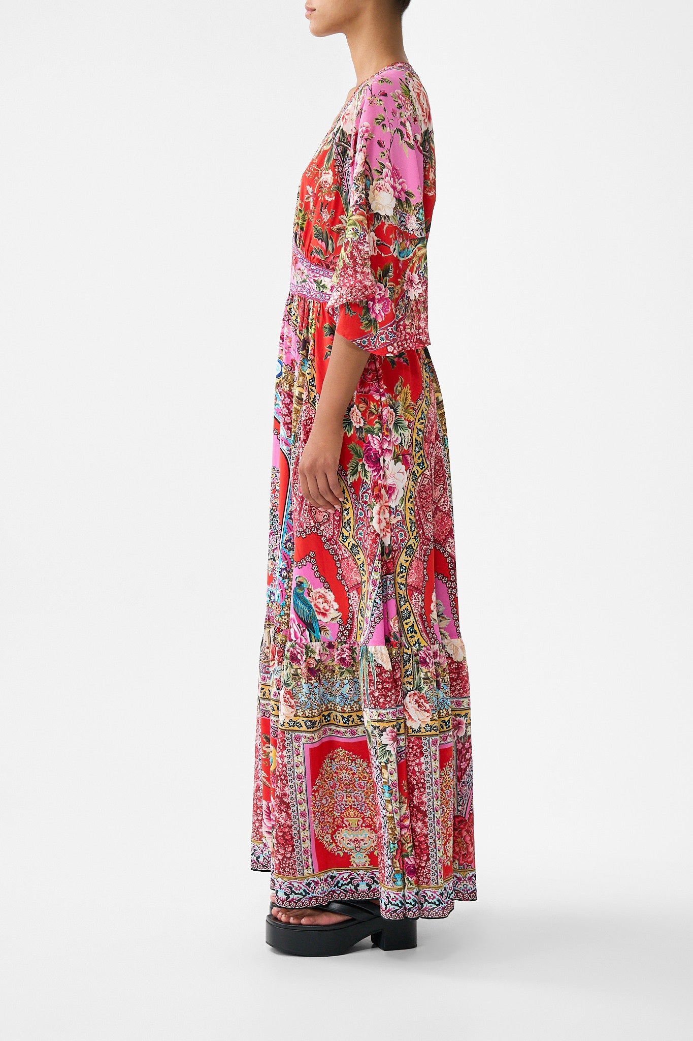 VESTIDO ENTALLADO CON VOLANTE EN EL BAJO ESTILO IMPERIO HEIRLOOM