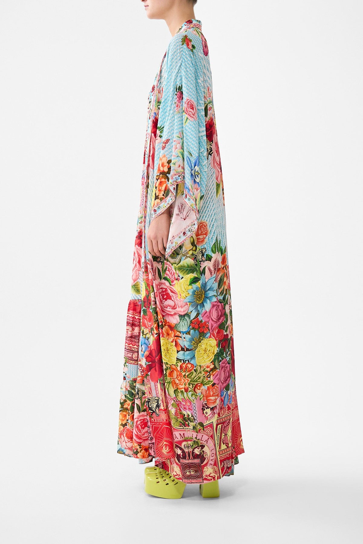 KIMONO LAYER WITH COLLAR PAPERS AND CURIOUS CAPERS