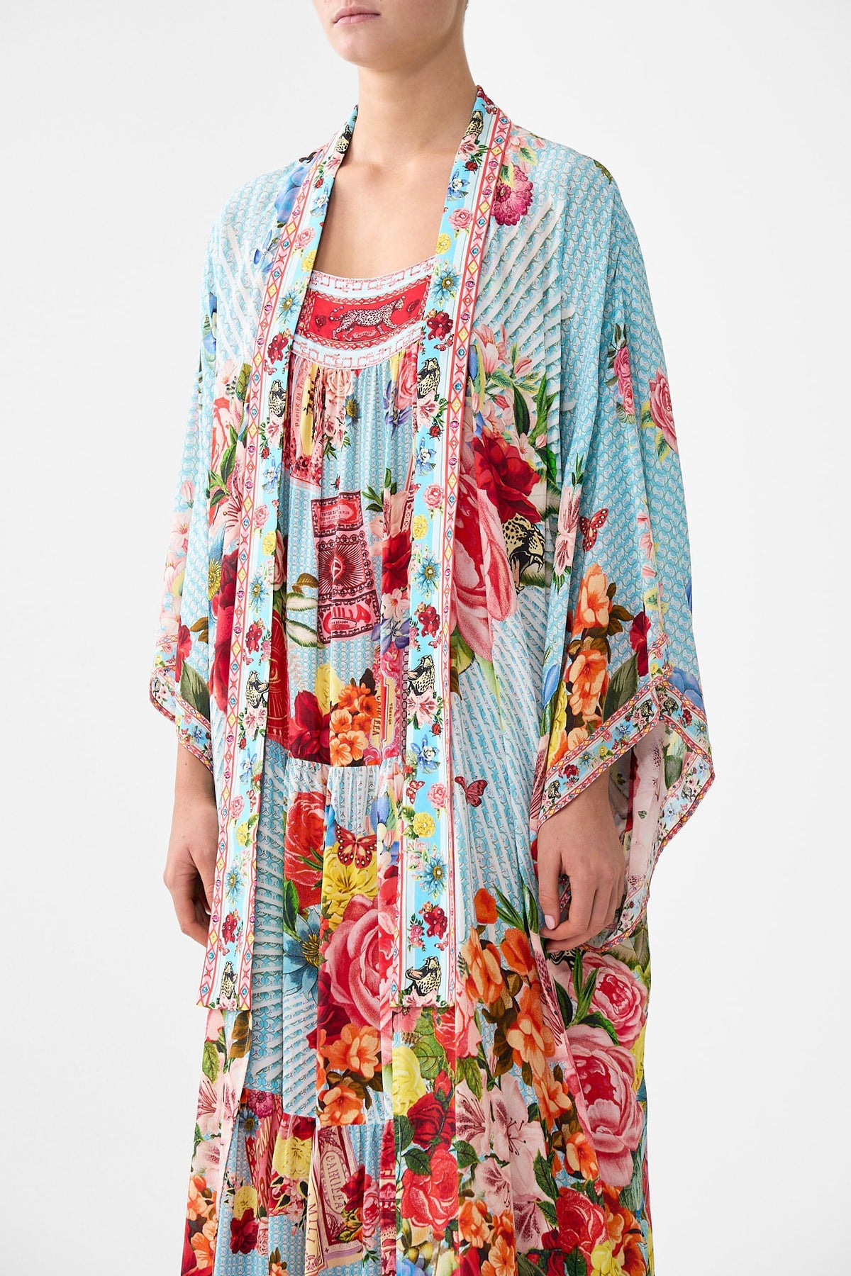 KIMONO LAYER WITH COLLAR PAPERS AND CURIOUS CAPERS