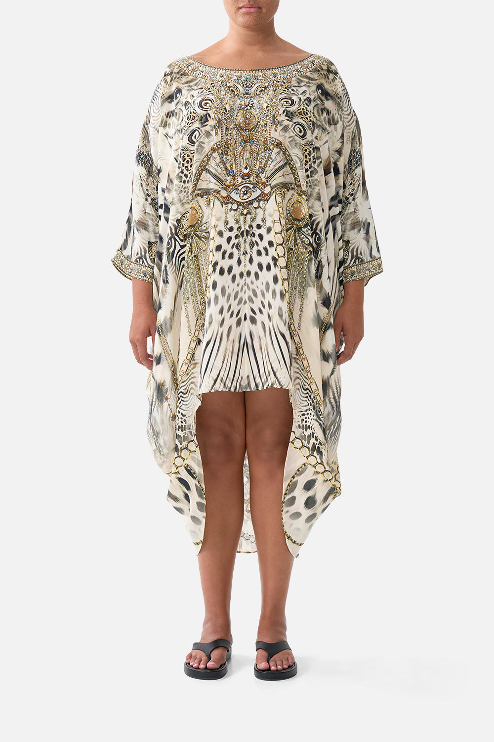 VESTIDO CON BAJO TRASERO REDONDEADO LADY LIONHEART