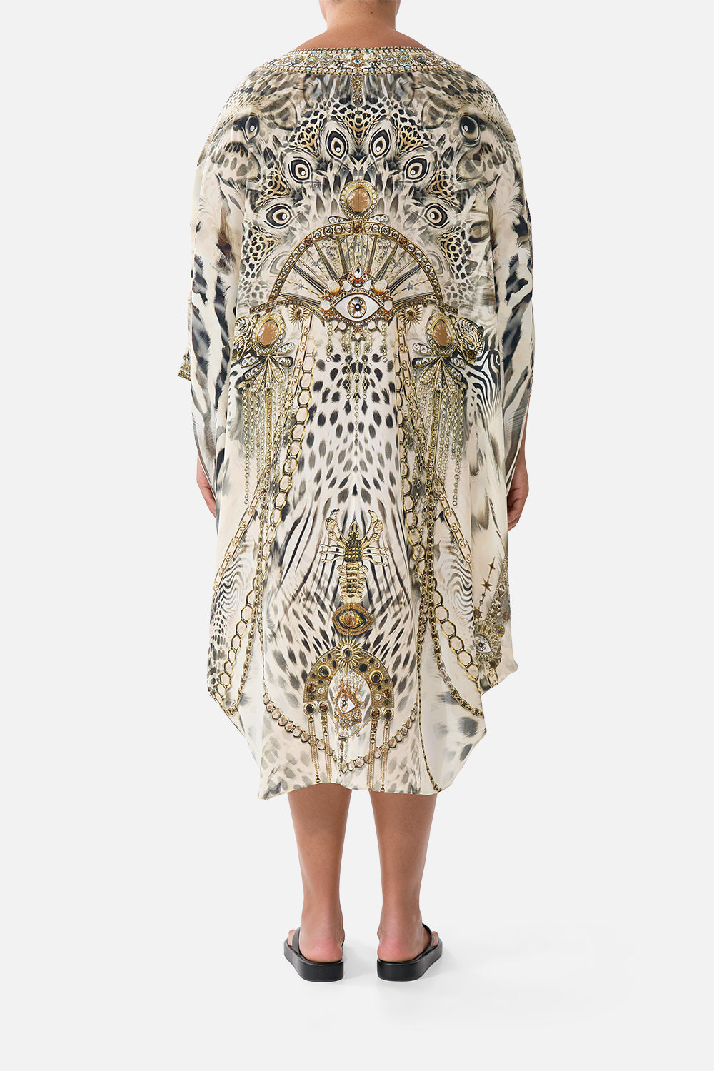 VESTIDO CON BAJO TRASERO REDONDEADO LADY LIONHEART