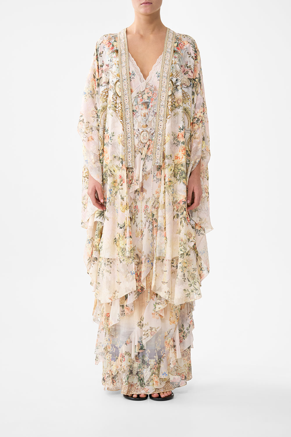 SCALLOPED EDGE LAYER TWILIGHT IN ISTANBUL