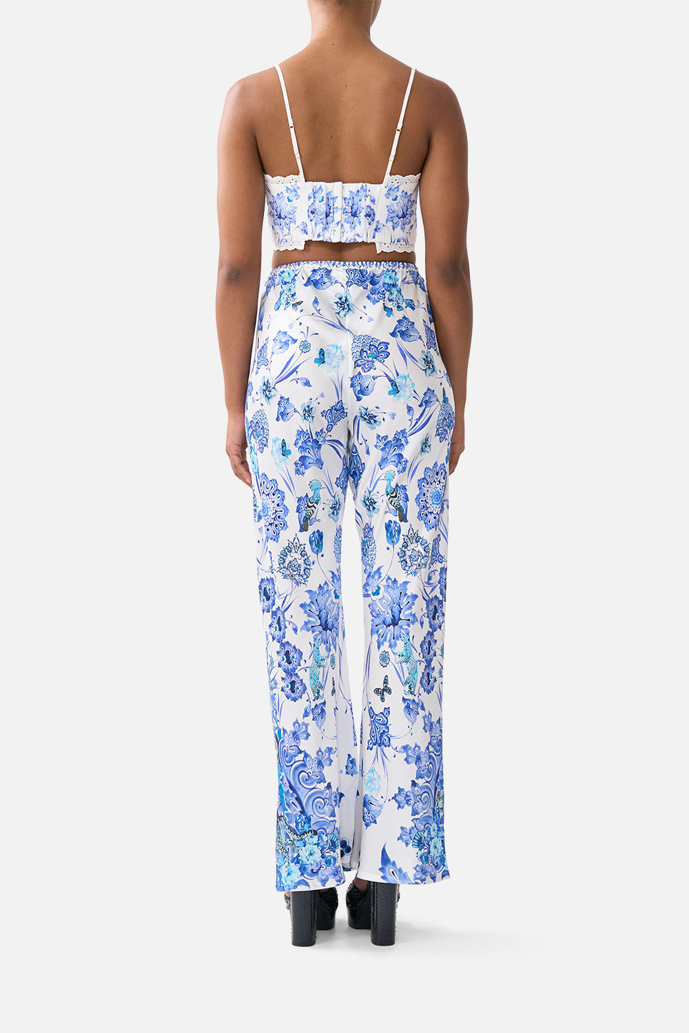 BRALETTE FRUNCIDO TODO SOBRE EL ENCAJE