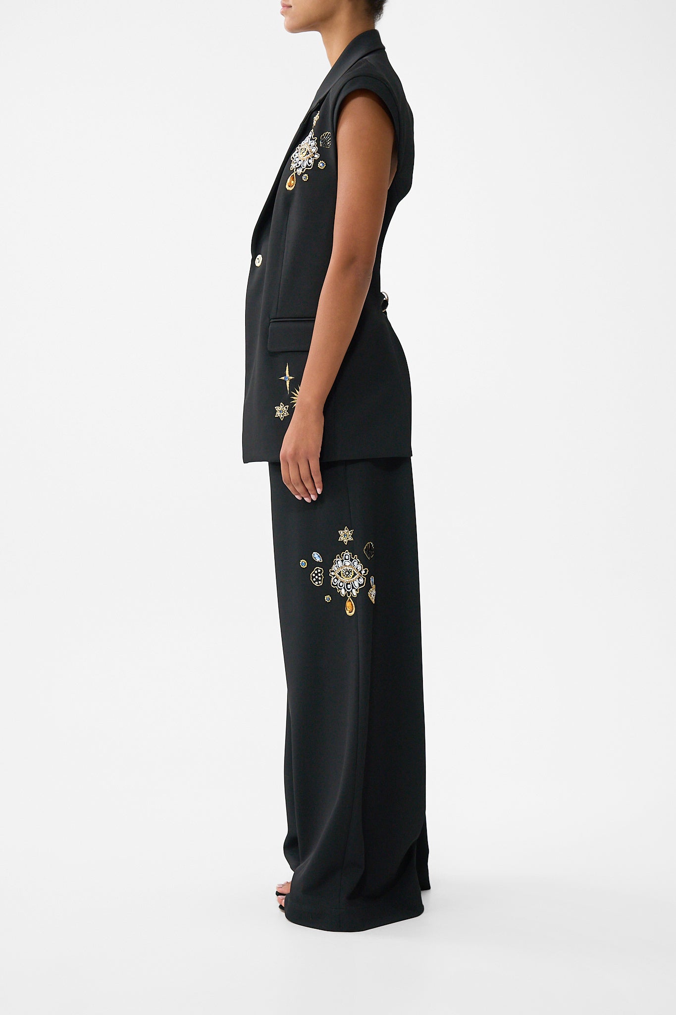 TAILORED SLEEVELESS VEST AMULETS AND ALCHEMY