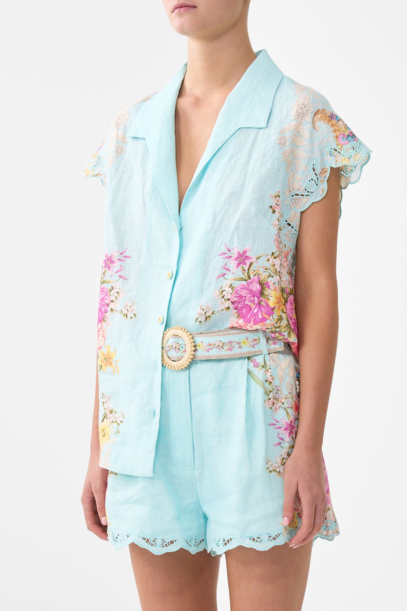 BLUSA ABOTONADA CON CUELLO BAZAAR BLOOMS