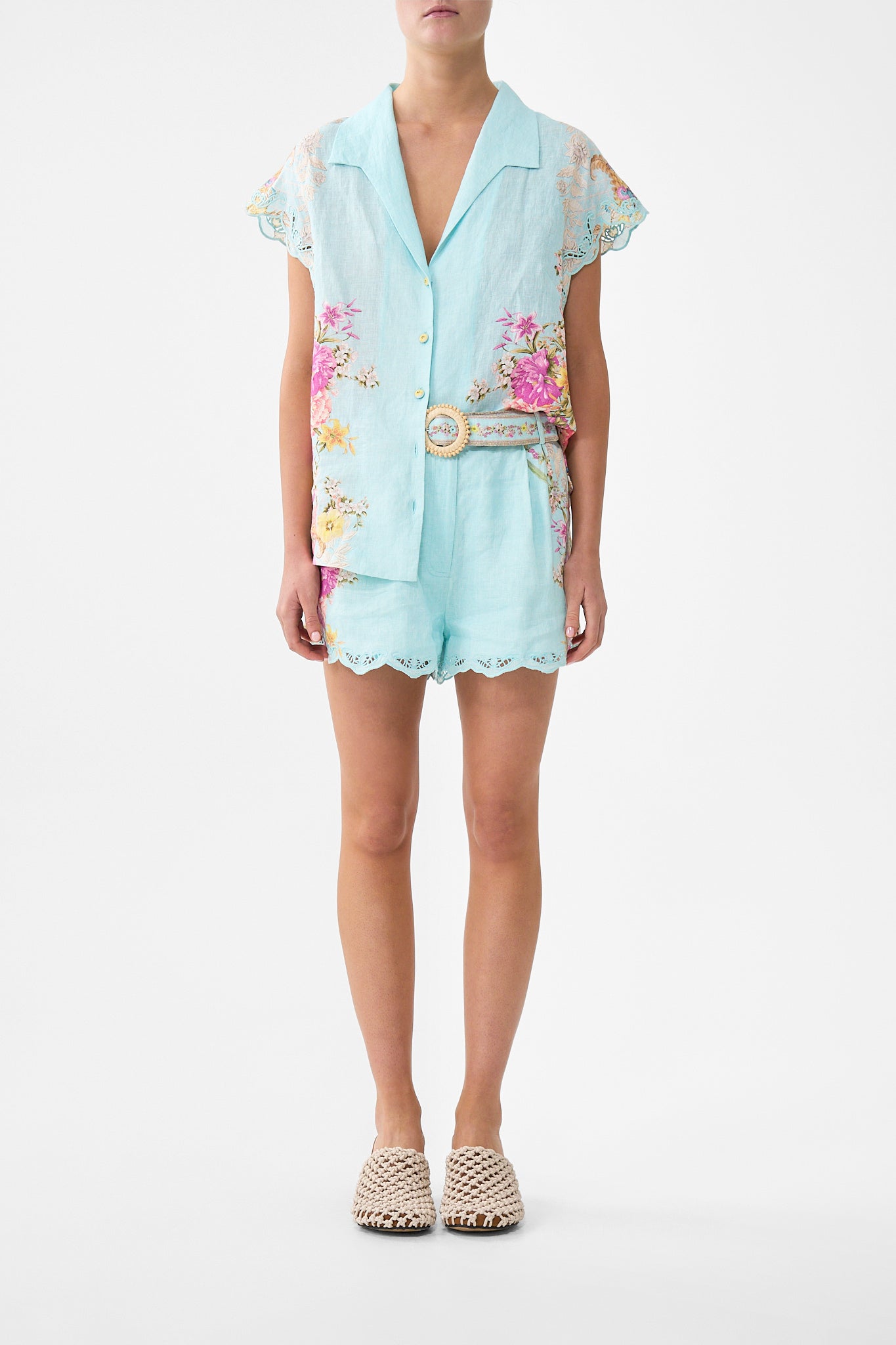 BLUSA ABOTONADA CON CUELLO BAZAAR BLOOMS