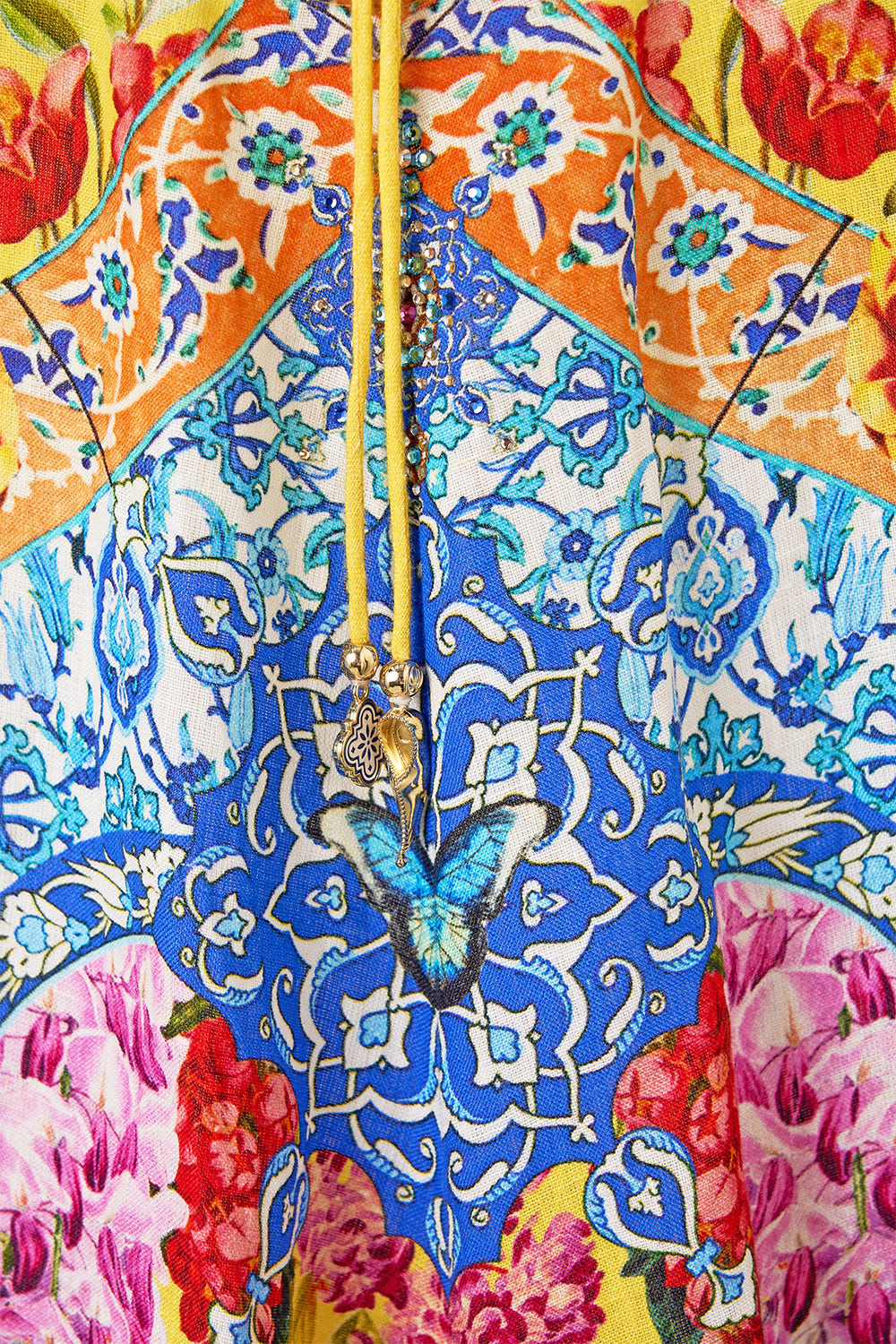 The CAMILLA POCKET DRESS WITH LOW BACK & WIDE SLEEVES SULTANAHMET SUMMER in our  print.