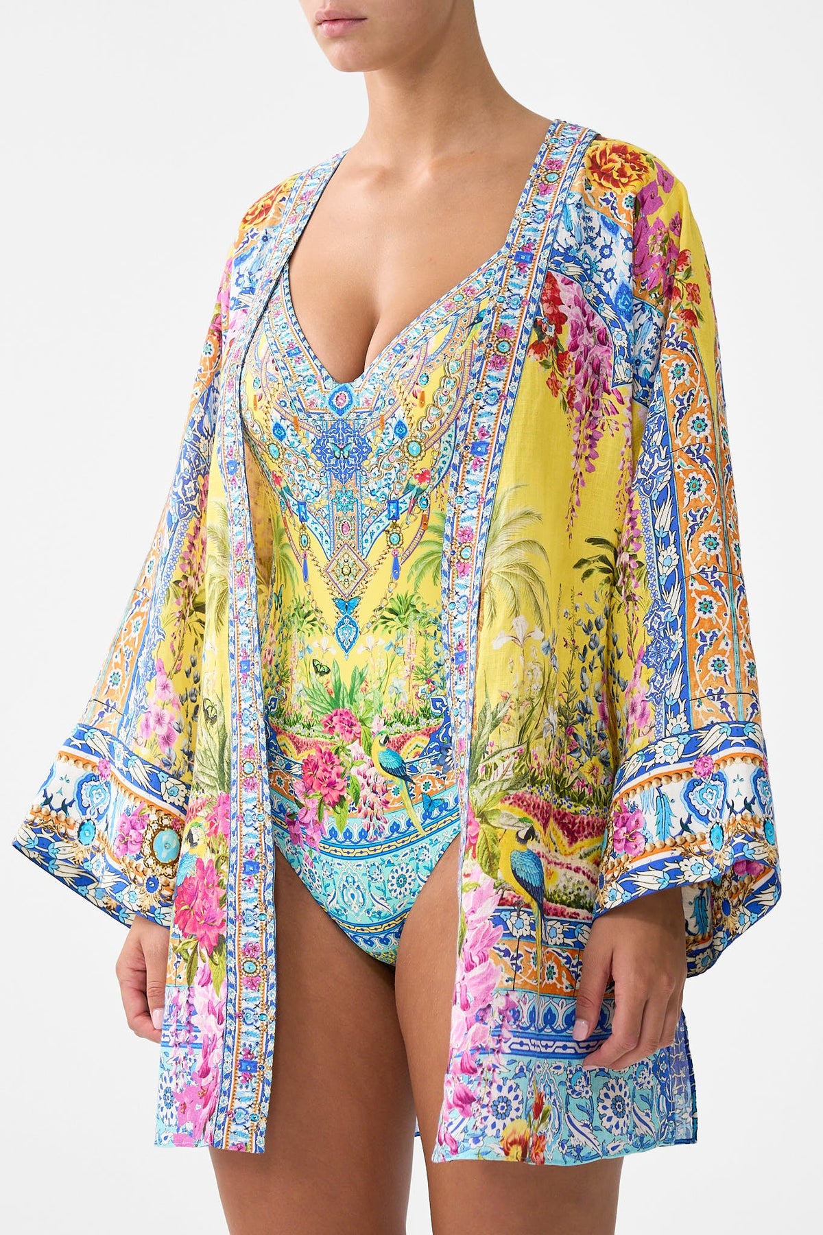 The CAMILLA short kimono wrap from our print Sultanahmet summer